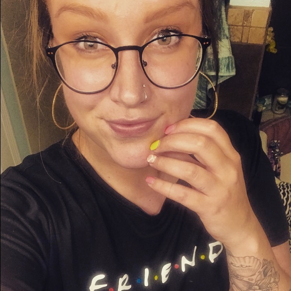 Meet your Posher, Shayla - Picture 1 of 1